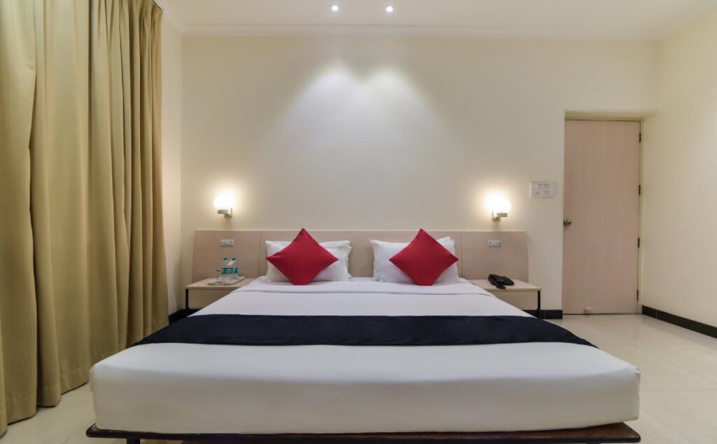 Агра: Grand Hotel by OYO Rooms
