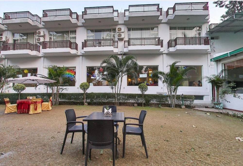 Крепость Ramnagar: Corbett Condominium Resort
