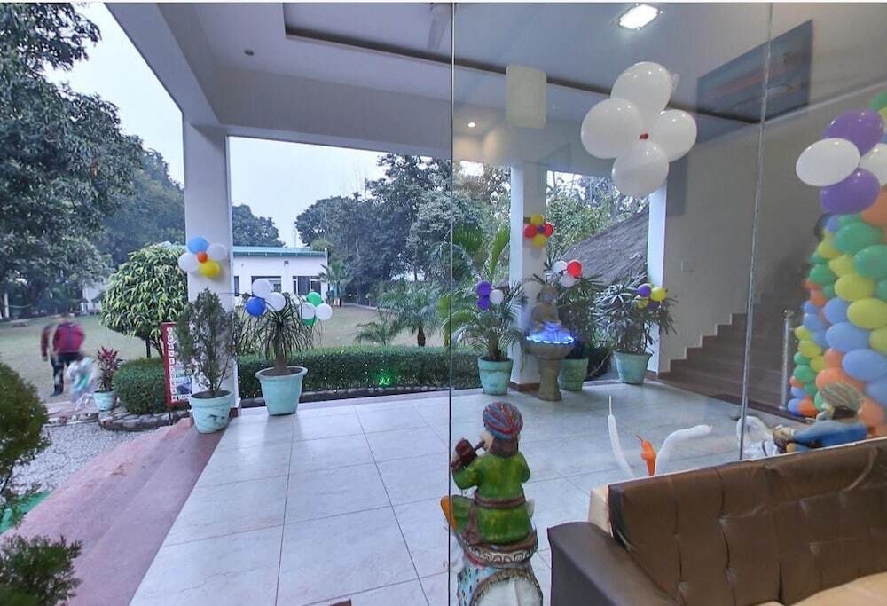 Крепость Ramnagar: Corbett Condominium Resort