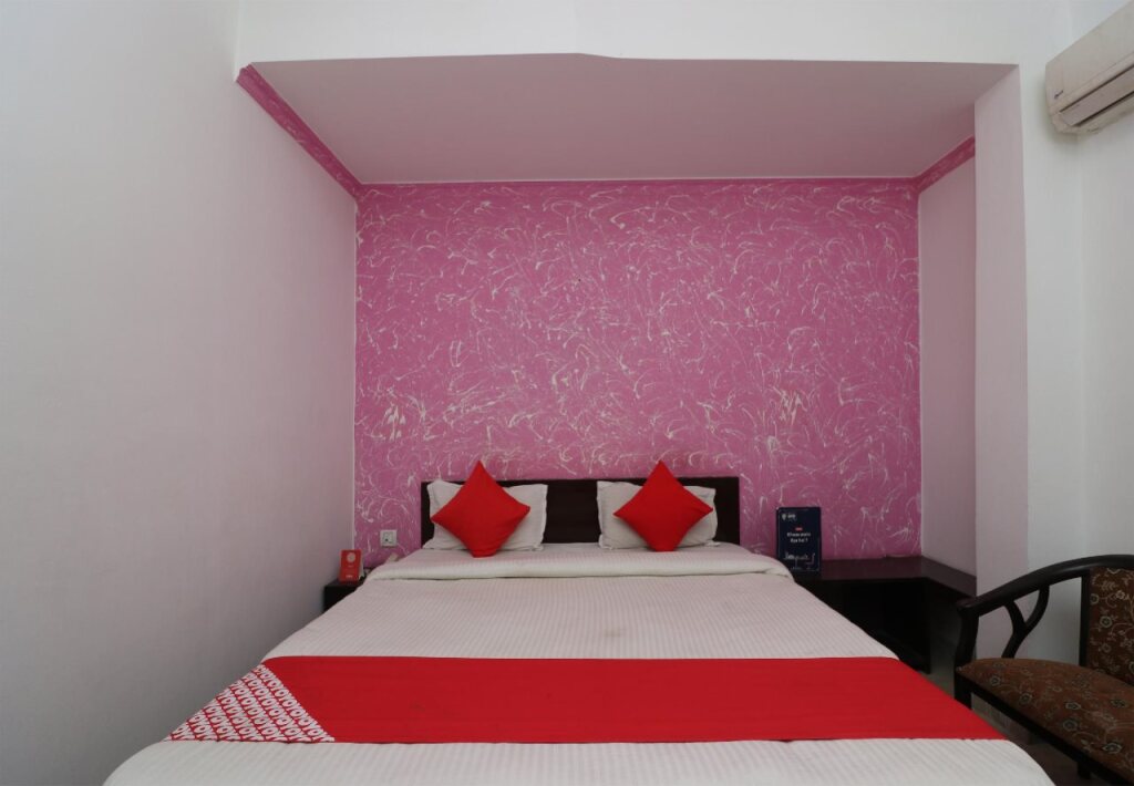 Агра: Hotel The Taj by OYO Rooms