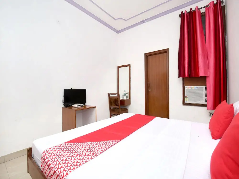 Амритсар: City Hotel