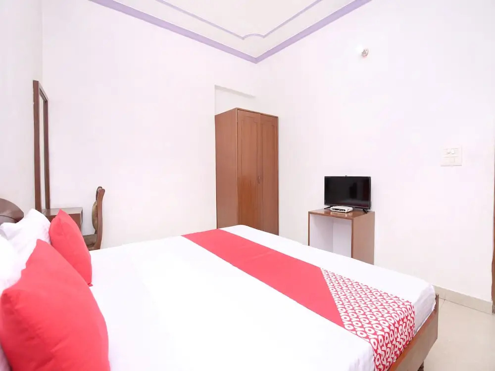 Амритсар: City Hotel