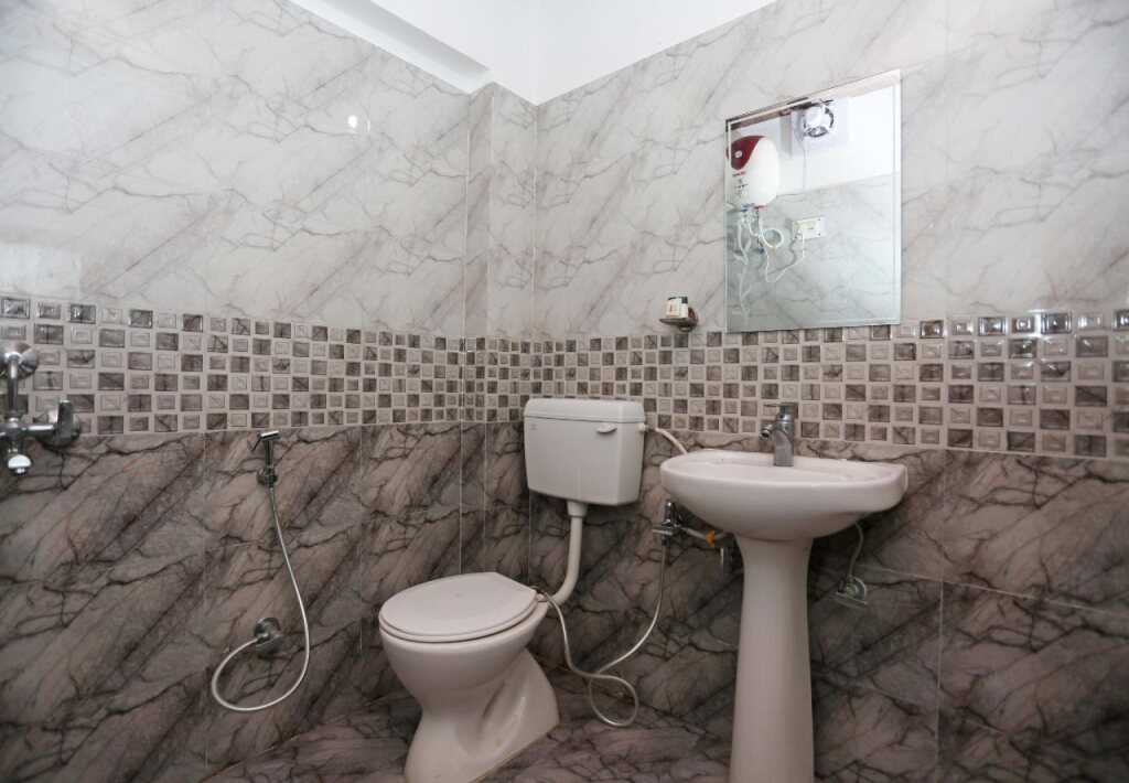Лакхнау: Hotel Star Inn By OYO Rooms