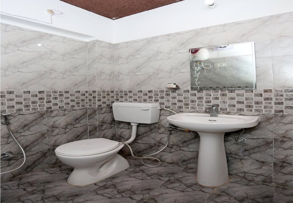 Лакхнау: Hotel Star Inn By OYO Rooms