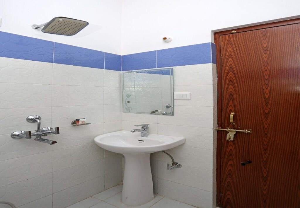 Лакхнау: Hotel Star Inn By OYO Rooms
