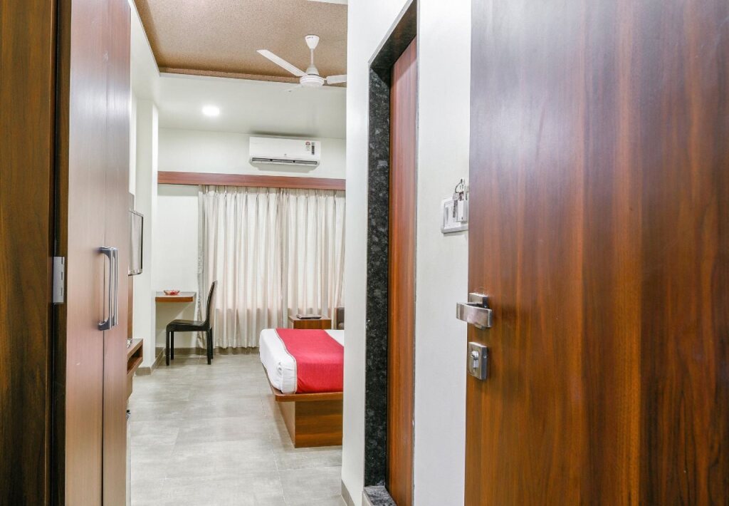 Аурангабад: Hotel Global Inn by OYO Rooms