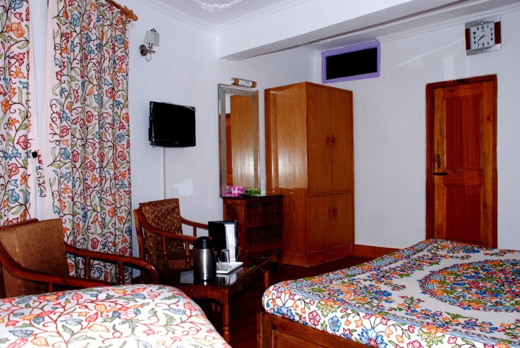 Шринагар: Hotel Centre Point