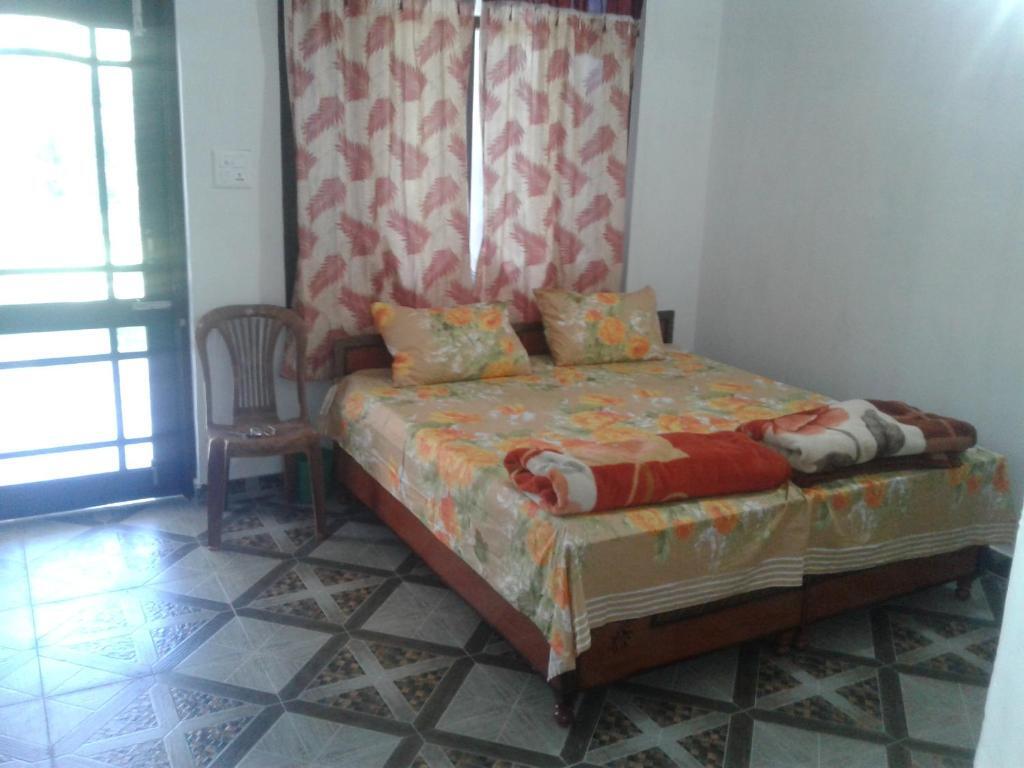 Бир: Mohinder & Mohindra Home Stay