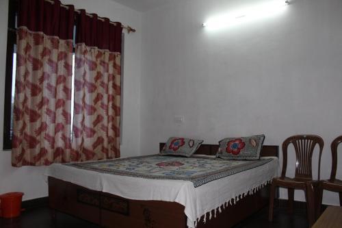 Бир: Mohinder & Mohindra Home Stay