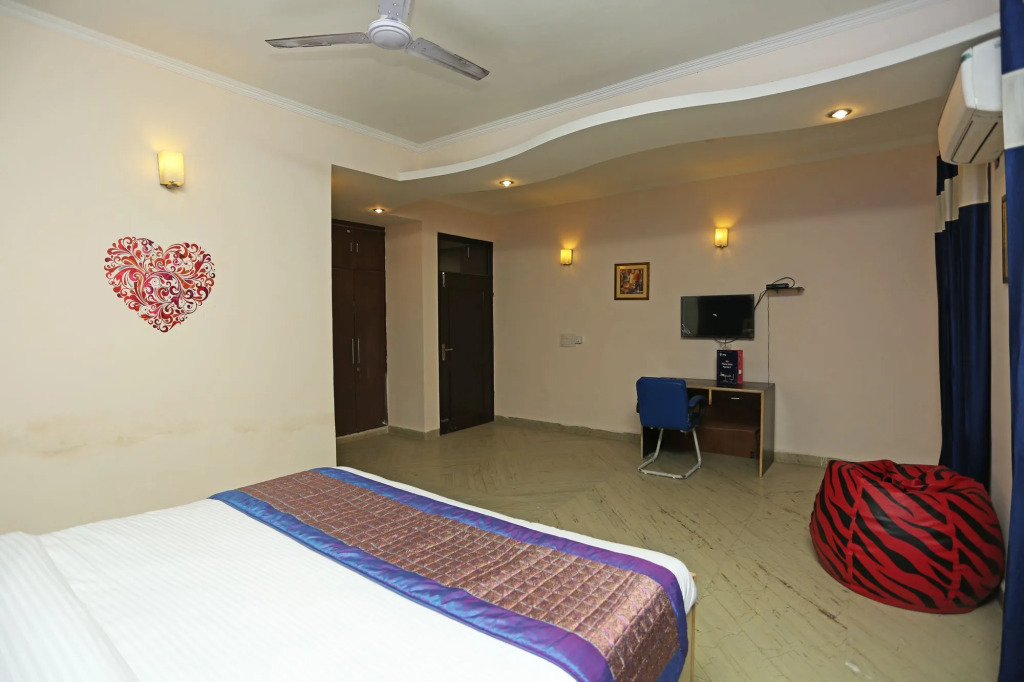 Нойда: DSR Residency by OYO Rooms