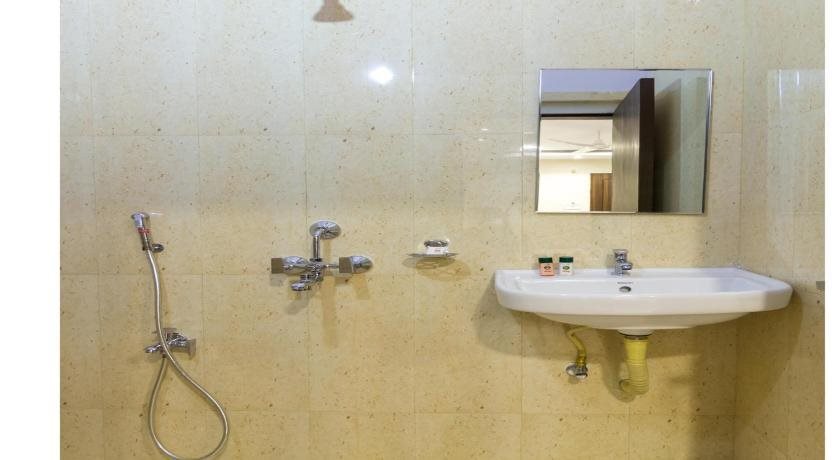 Нойда: DSR Residency by OYO Rooms