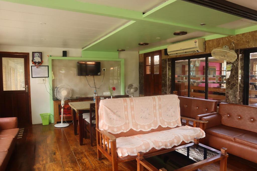 Аллеппи: Kera Houseboats Alleppey