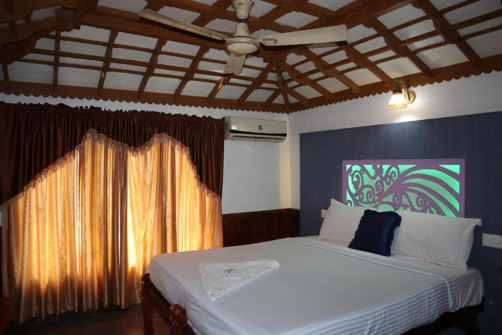 Аллеппи: Kera Houseboats Alleppey