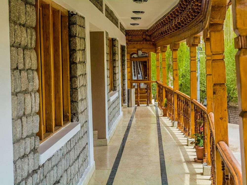 Лех: TIH Hotel City Palace