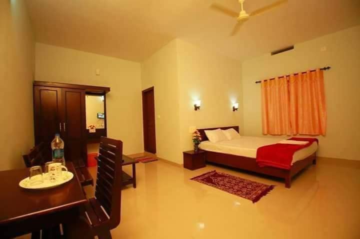 Кумили: PKN Homestay kumily Thekkady