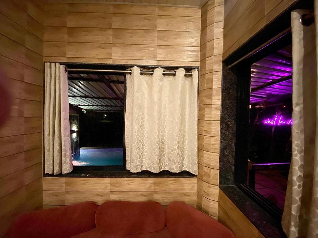 Лонавала: MOUNT BUNGALOWS - Mount Cottage Royal
