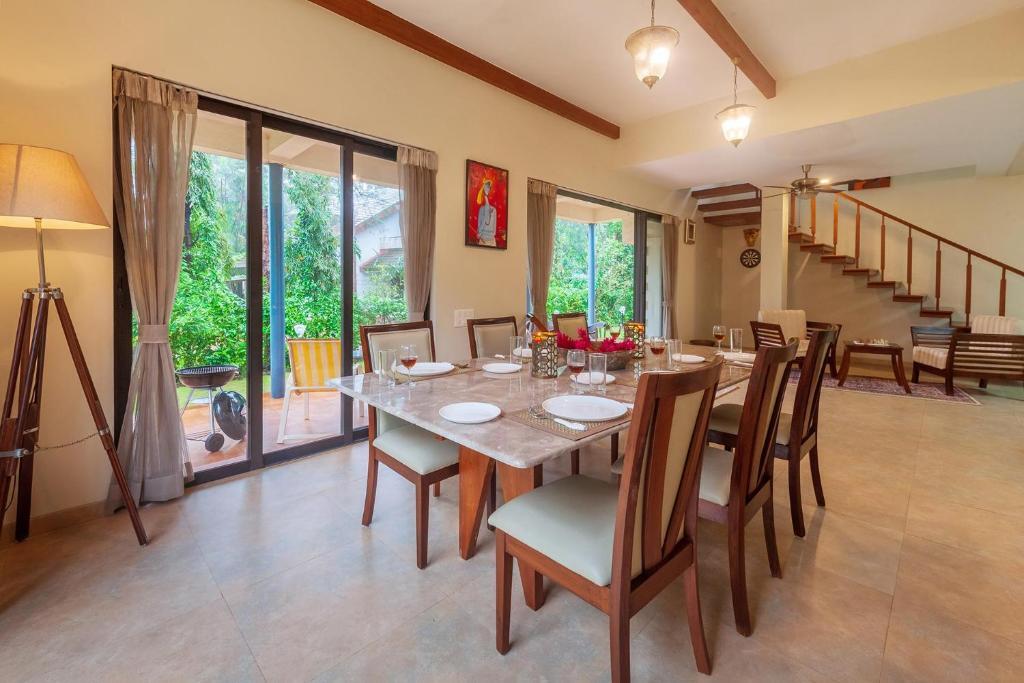 Лонавала: StayVista at Villa Verona