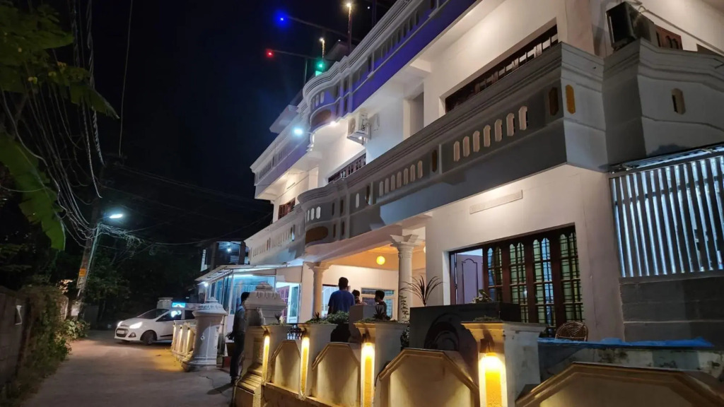 Варкала: Moon Waves Beach Resort