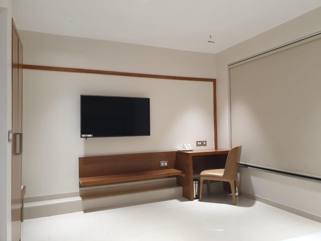 Дургапур: Morvee Hotels