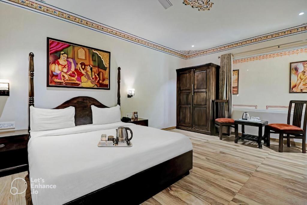 Агра: Hotel Sahibs Royal Ville