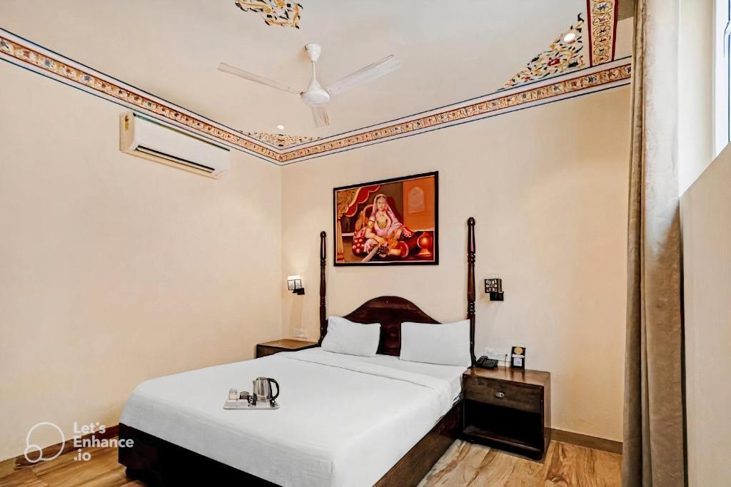 Агра: Hotel Sahibs Royal Ville