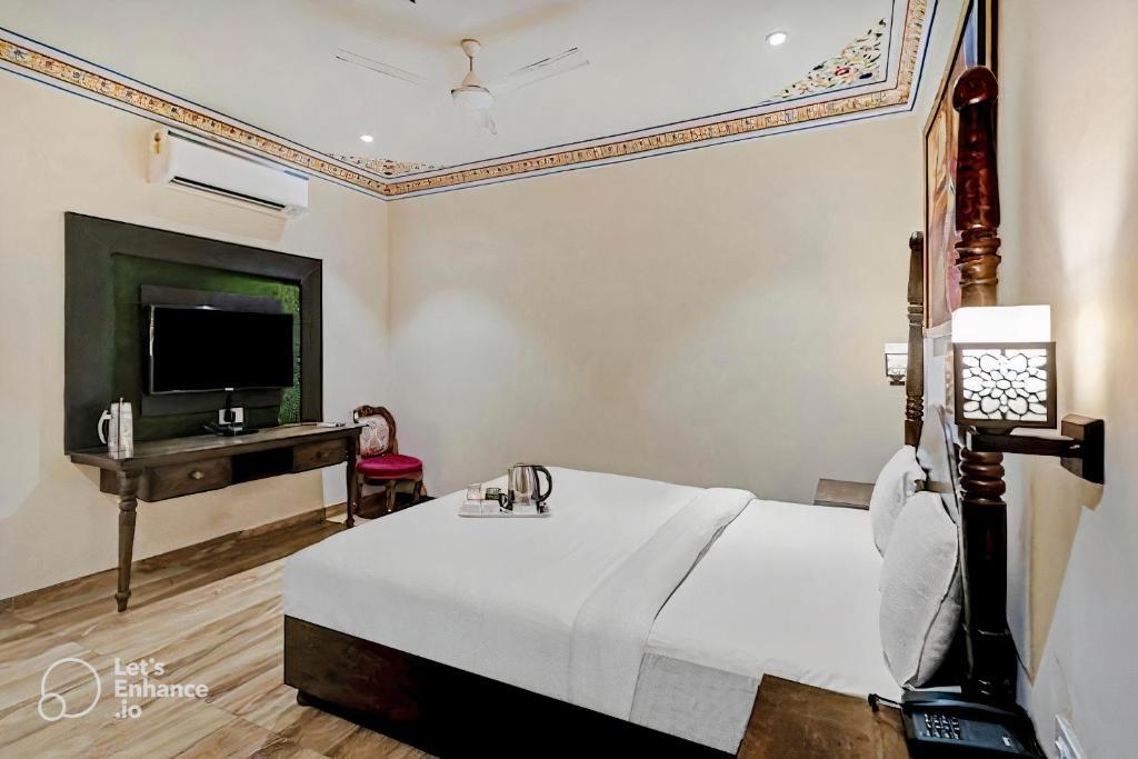 Агра: Hotel Sahibs Royal Ville