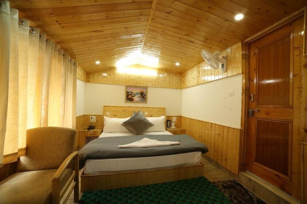 Касоль: Little Italy Inn