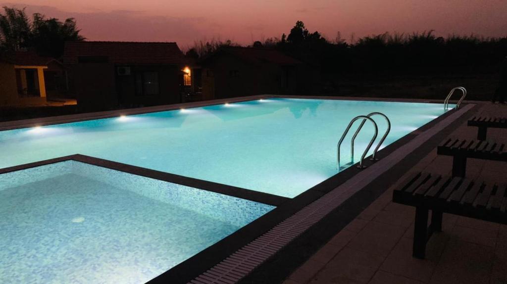 Баихар: Aranyak Resort Kanha