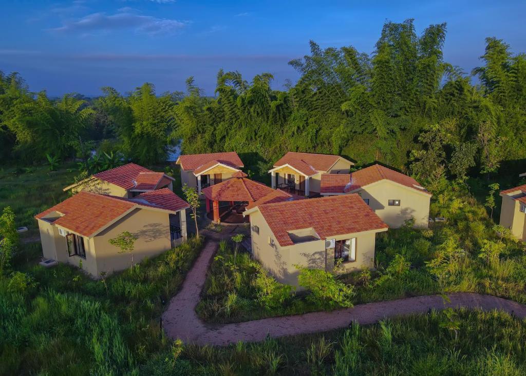 Баихар: Aranyak Resort Kanha