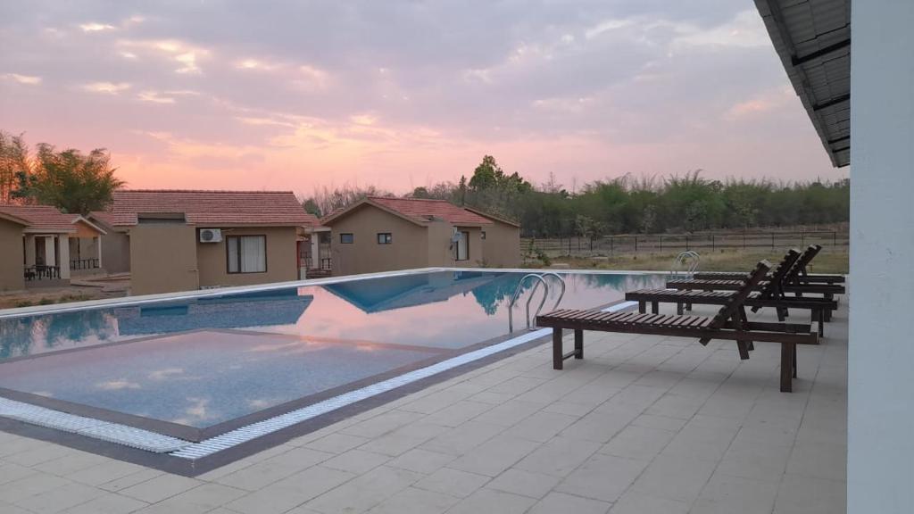 Баихар: Aranyak Resort Kanha