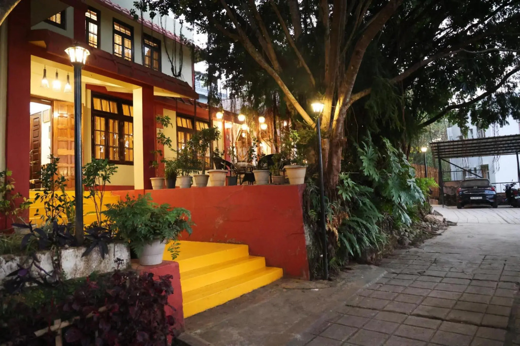 Шиллонг: OYO Flagship La Monte Inn