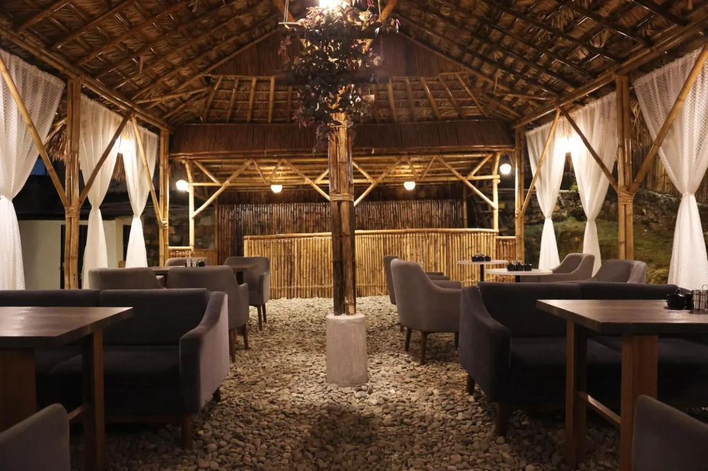 Шиллонг: OYO Flagship La Monte Inn
