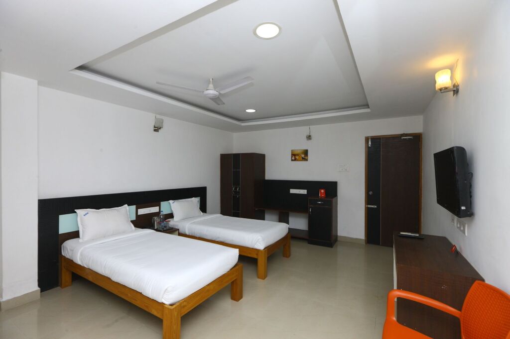 Sri BKM Guest House By OYO Rooms — фото 5
