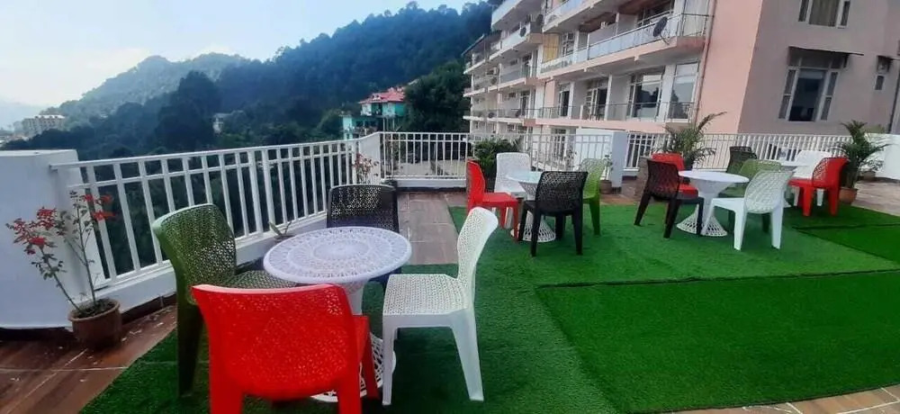 Дхарампур: The Micky House