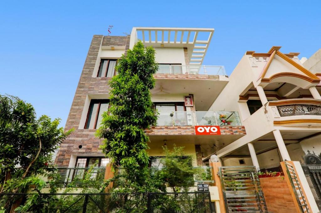 Лакхнау: POP 92284 Hotel Prisha Inn