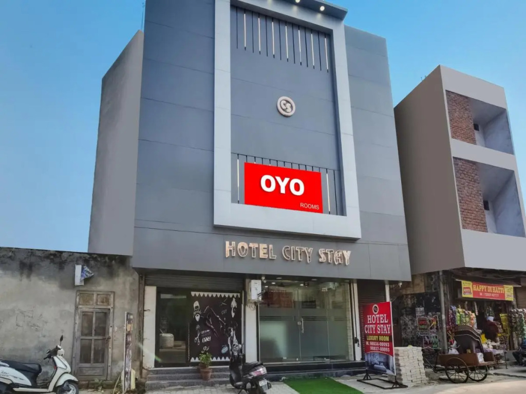 Лудхиана: POP 70106 Hotel City Stay