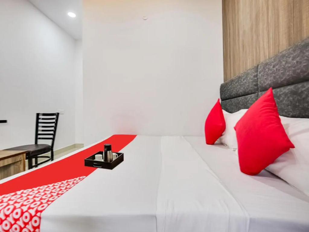 Лудхиана: POP 70106 Hotel City Stay