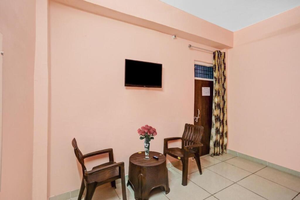 Алипур: OYO 84381 Hotel U b Inn