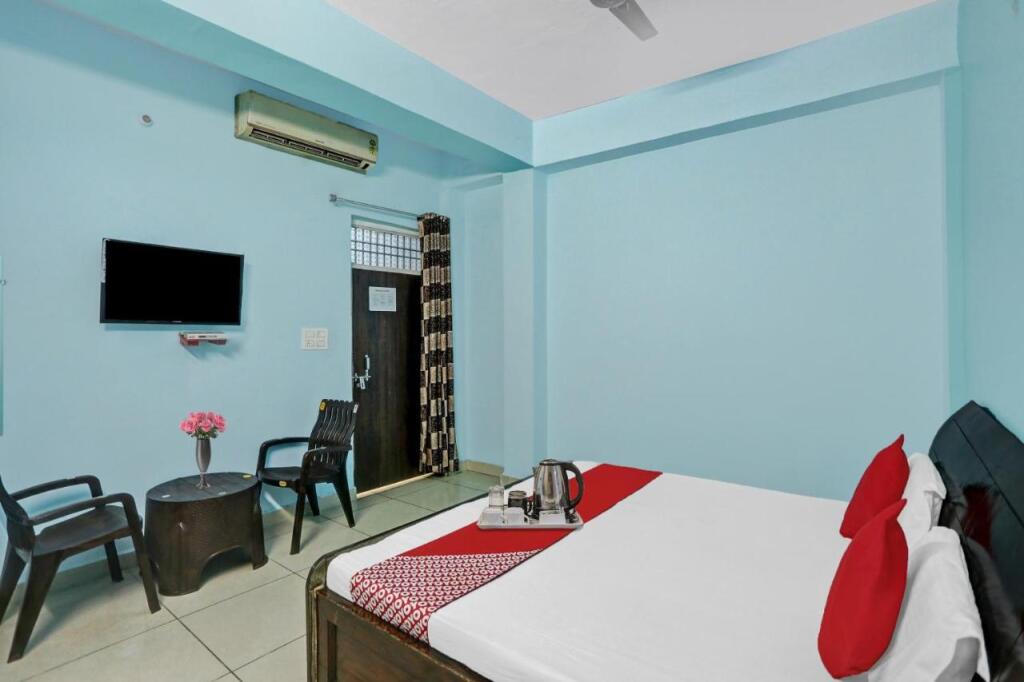 Алипур: OYO 84381 Hotel U b Inn