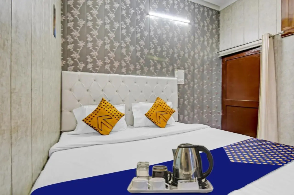 Дехрадун: SPOT ON 70204 Hotel Greenview Homestay