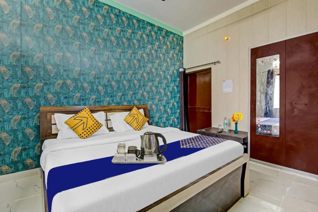 Дехрадун: SPOT ON 70204 Hotel Greenview Homestay