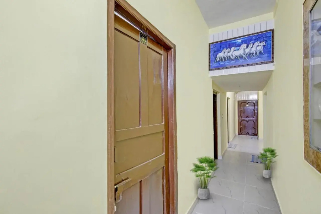 Дехрадун: SPOT ON 70204 Hotel Greenview Homestay
