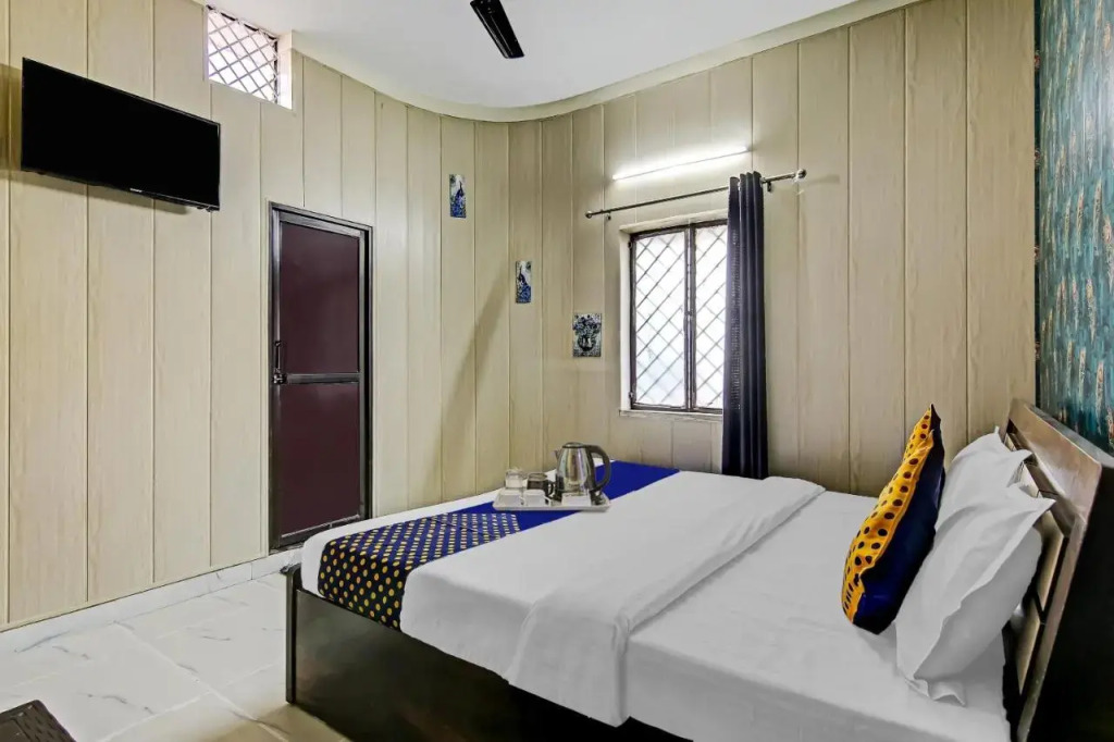 Дехрадун: SPOT ON 70204 Hotel Greenview Homestay