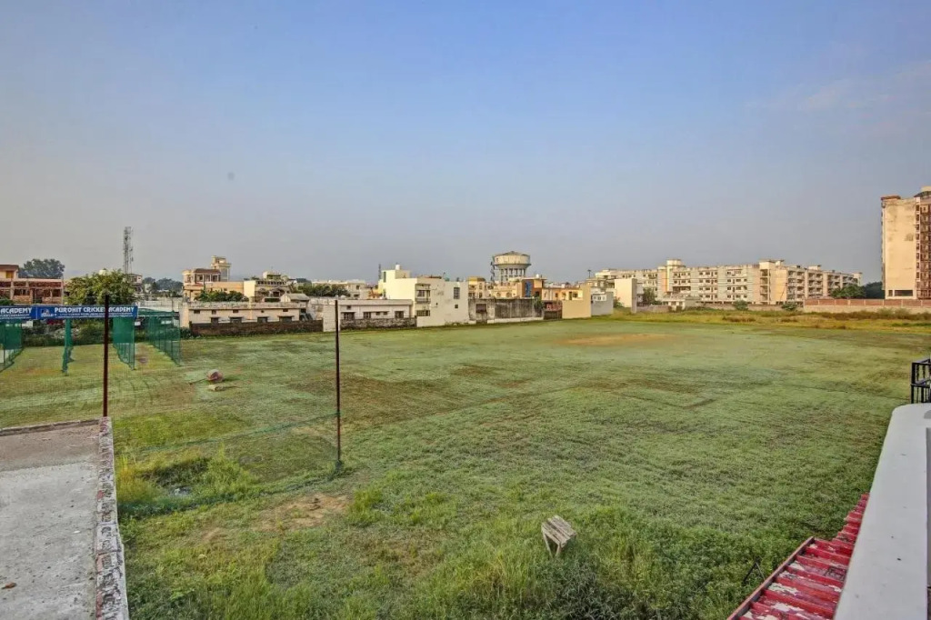 Дехрадун: SPOT ON 70204 Hotel Greenview Homestay