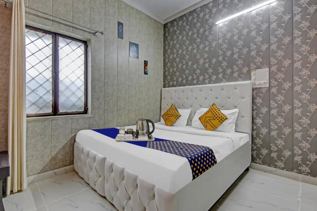 Дехрадун: SPOT ON 70204 Hotel Greenview Homestay