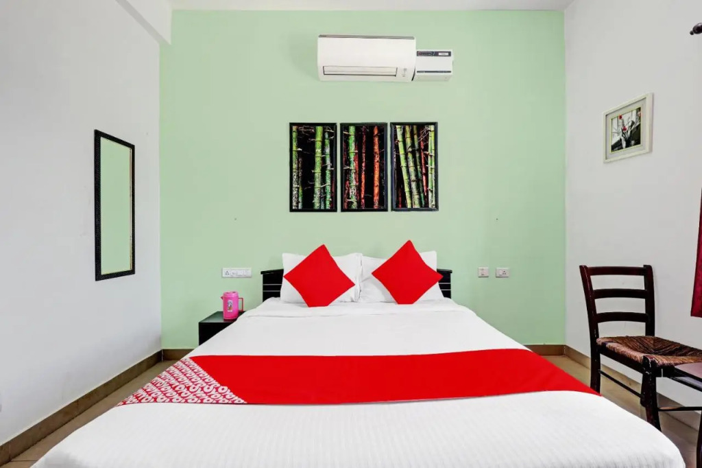 Ковелонг: OYO flagship 84966 The Max Well Resort