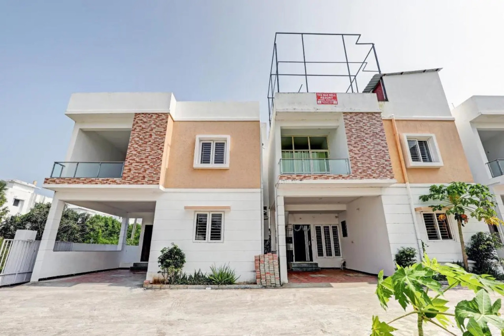 Ковелонг: OYO flagship 84966 The Max Well Resort