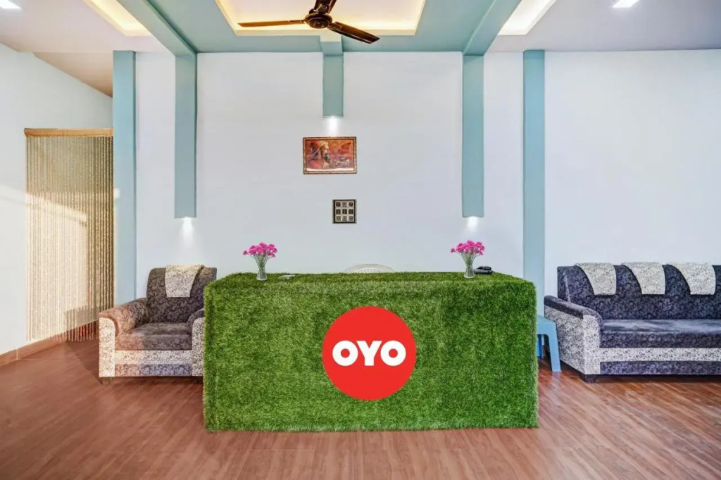 Нагпур: Oyo Flagship 70309 Mr Hotel