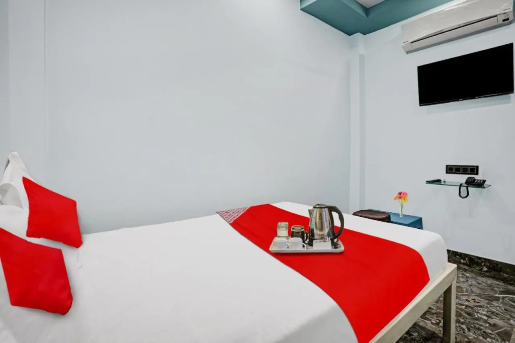 Нагпур: Oyo Flagship 70309 Mr Hotel