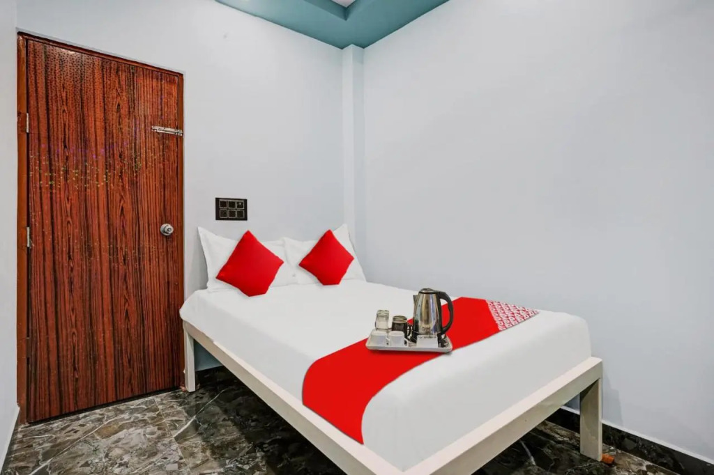 Нагпур: Oyo Flagship 70309 Mr Hotel